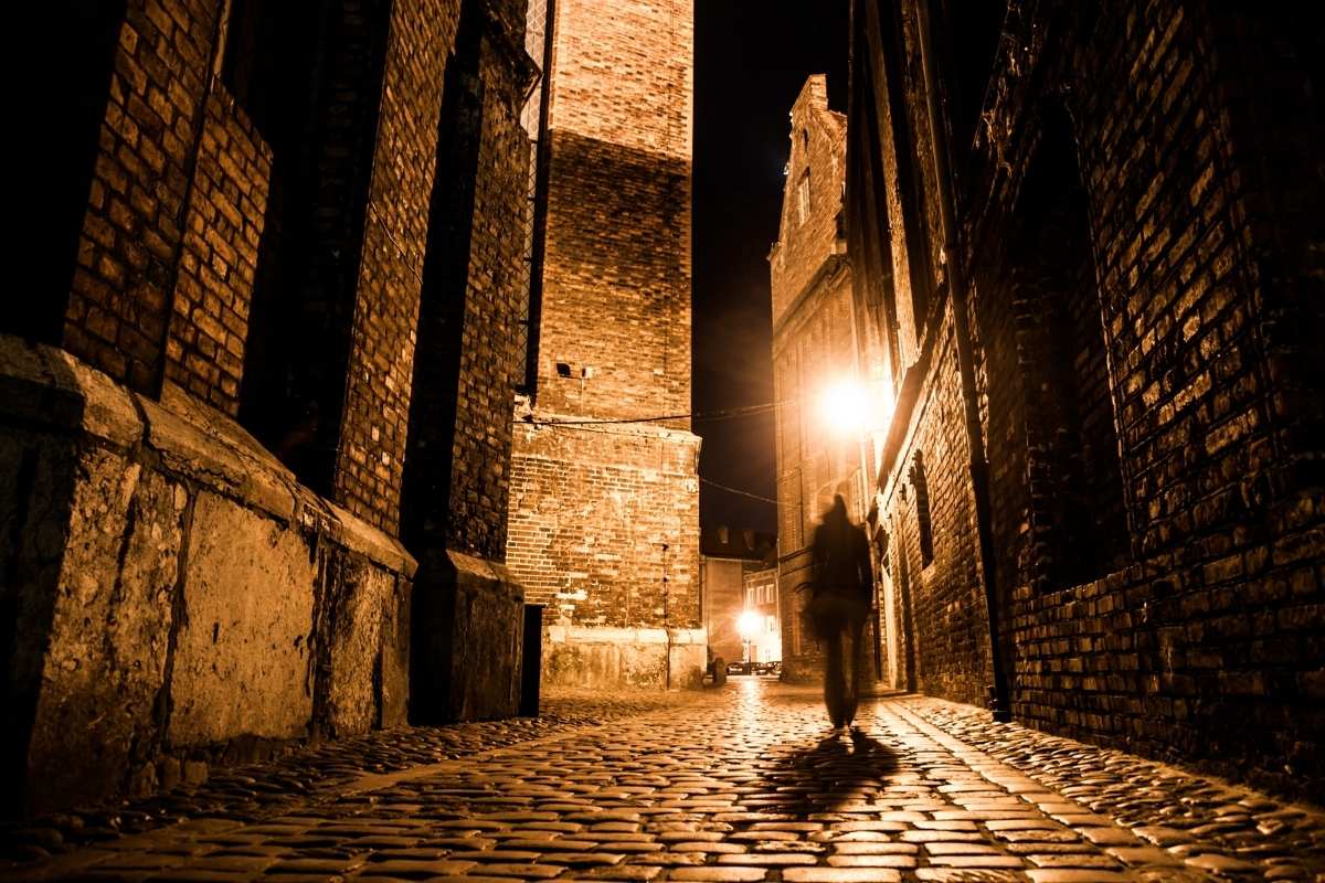 An eerie image down the lane with perhaps Jack the Ripper